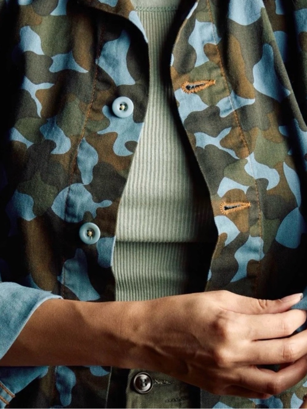 Imogene + Willie Goodall Jacket in Indigo Camo XS - Picture 3 of 12